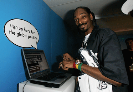 snoop425.gif
